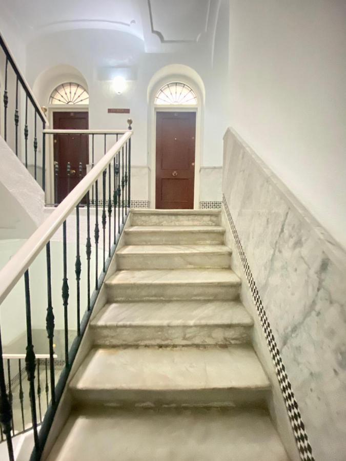 Apartamento Colon 1451 - Pleno Centro Y Wifi Gratis Cadiz Luaran gambar